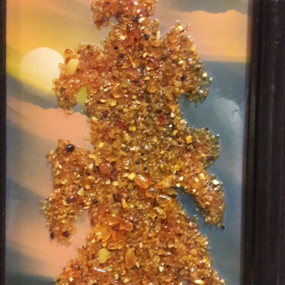 Exclusive
Painting with natural Baltic amber - Picture 3 of 6